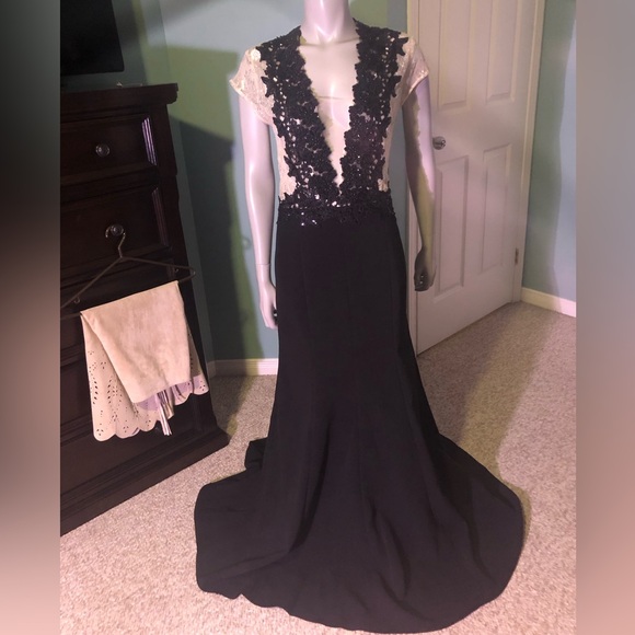 Marciano ball gown size 10 - Picture 12 of 12